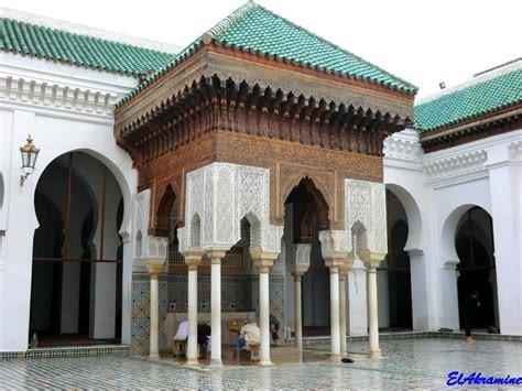 Excursion en calèche et visite de l'Université Al Quaraouiyine Fez